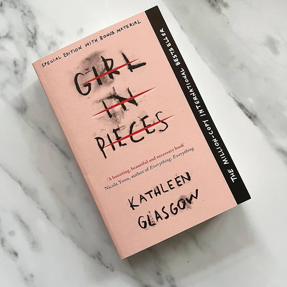 洋書英語　Girl in Pieces, by Kathleen Glasgow Amazon.co.jp: Girl in Pieces: Over two million copies sold